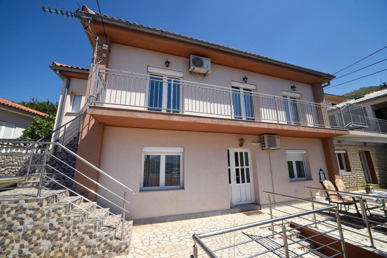 Lovely Apartments Senj เซนญ์ ภายนอก รูปภาพ