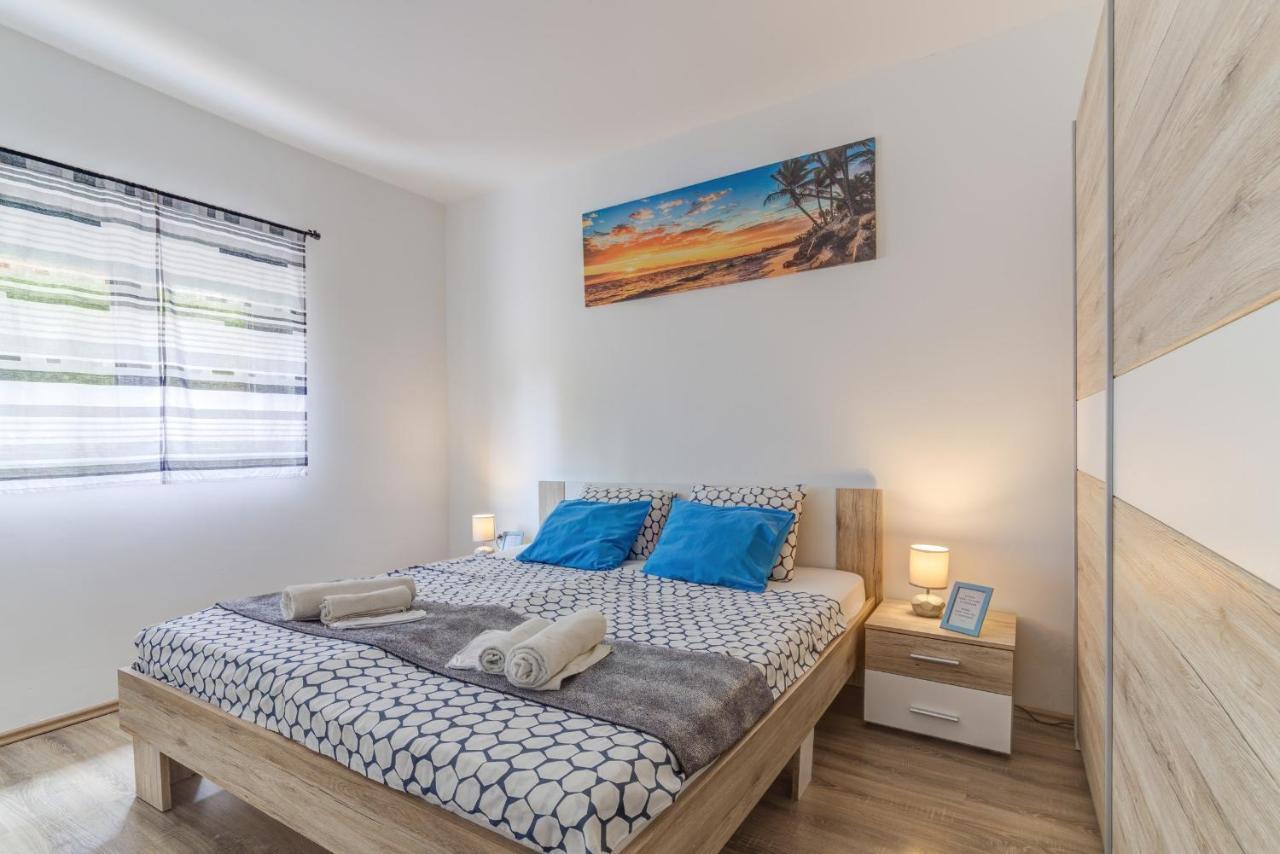 Lovely Apartments Senj เซนญ์ ภายนอก รูปภาพ