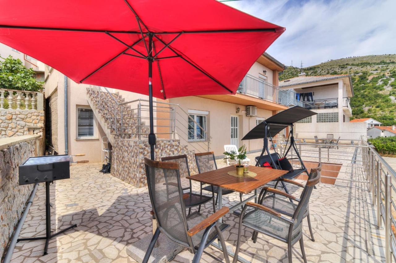 Lovely Apartments Senj เซนญ์ ภายนอก รูปภาพ