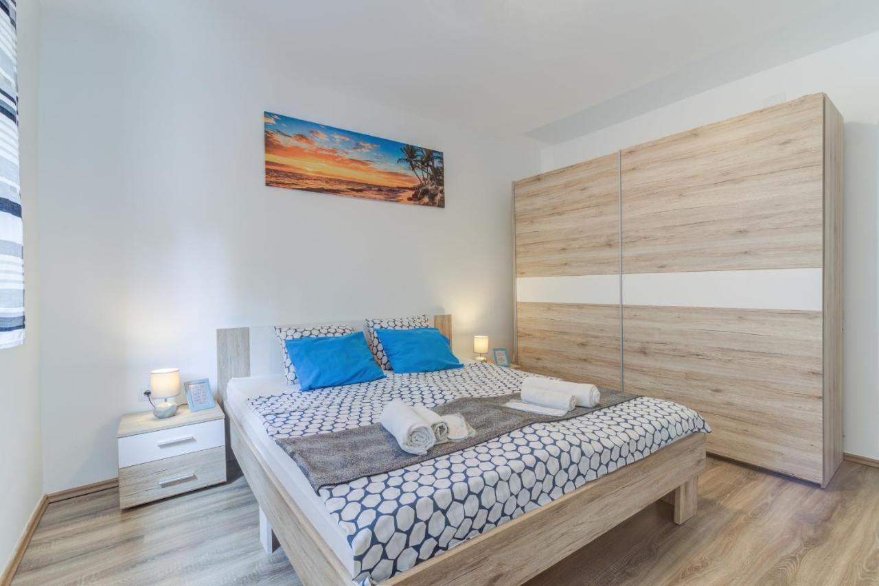 Lovely Apartments Senj เซนญ์ ภายนอก รูปภาพ