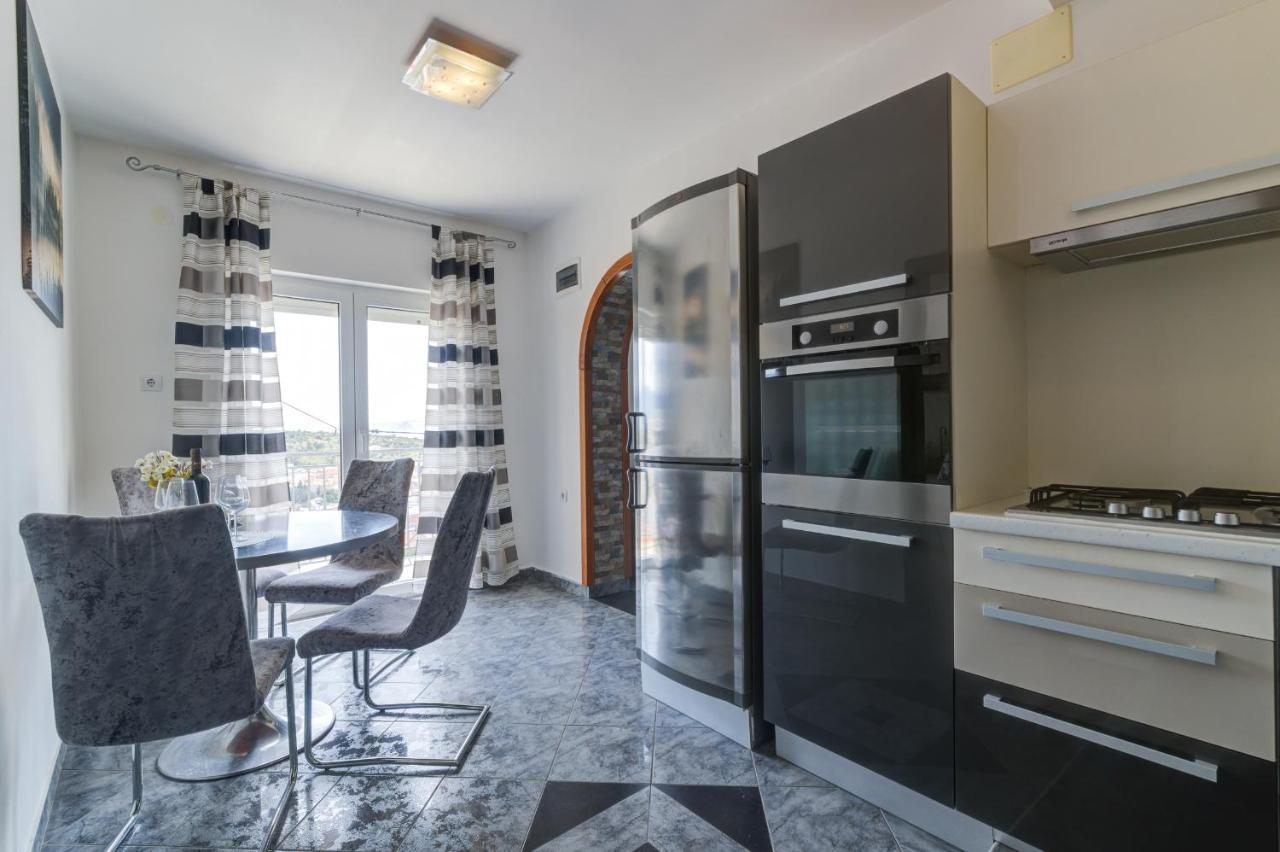 Lovely Apartments Senj เซนญ์ ภายนอก รูปภาพ