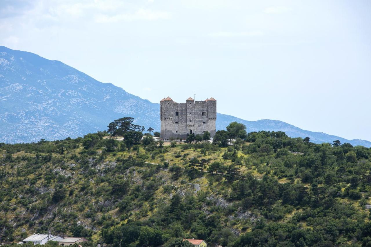 Lovely Apartments Senj เซนญ์ ภายนอก รูปภาพ
