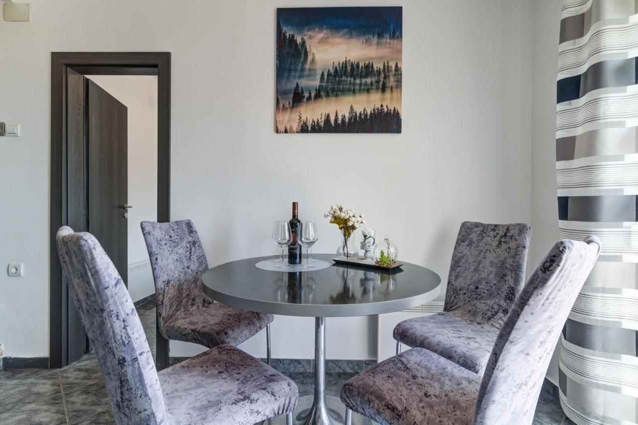 Lovely Apartments Senj เซนญ์ ภายนอก รูปภาพ