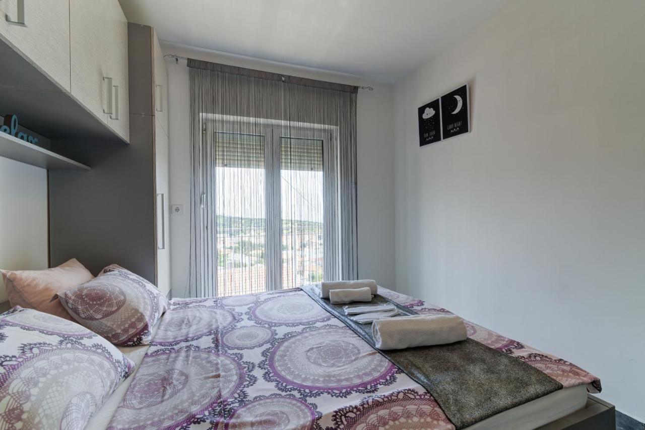 Lovely Apartments Senj เซนญ์ ภายนอก รูปภาพ