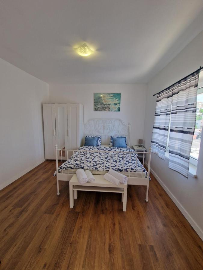 Lovely Apartments Senj เซนญ์ ภายนอก รูปภาพ
