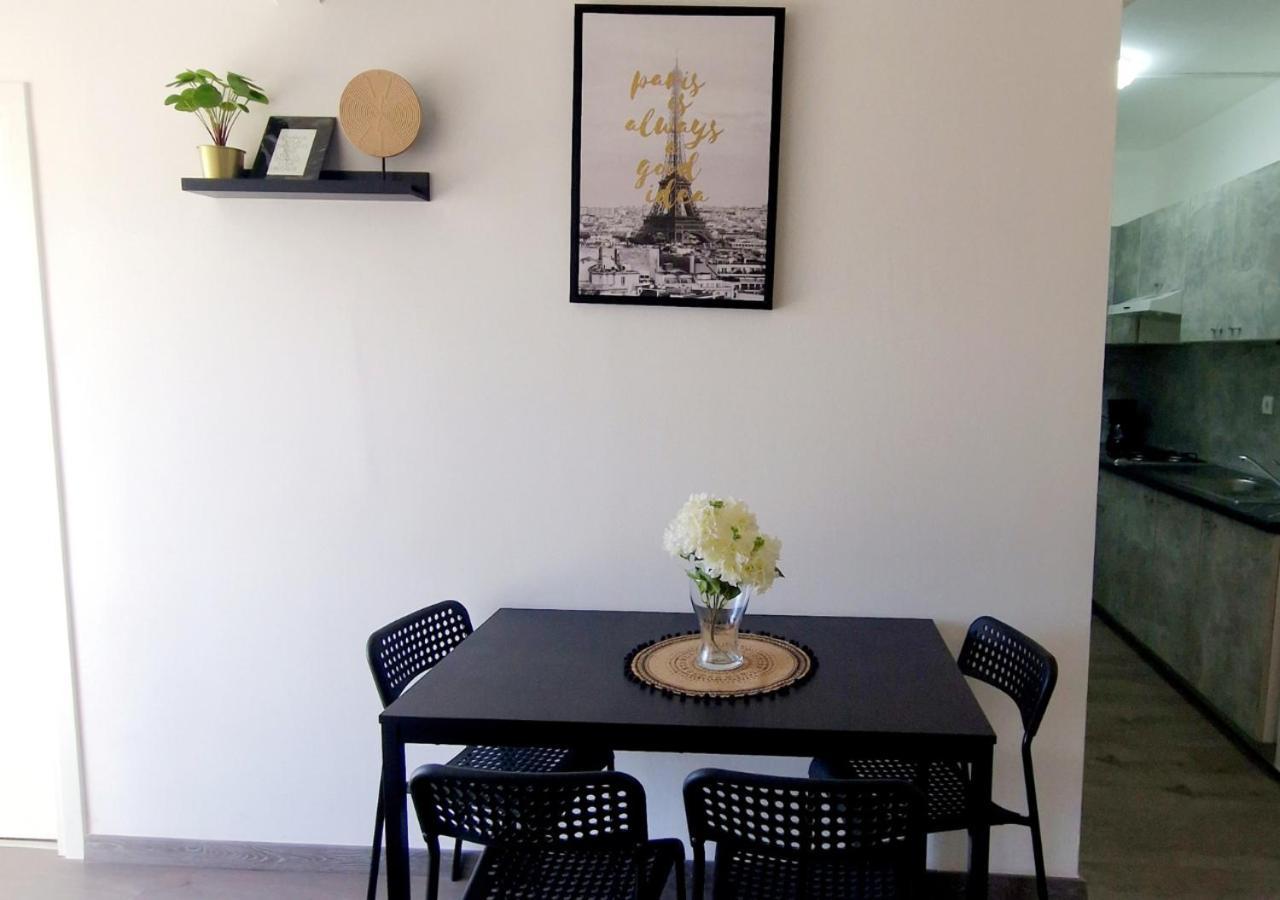 Lovely Apartments Senj เซนญ์ ภายนอก รูปภาพ